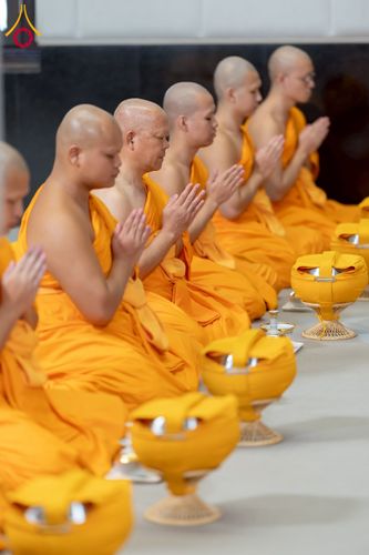 ภาพ No.223864:วันอาทิตย์ที่ 11 พฤษภาคม พ.ศ. 2568 พิธีอุปสมบทสามเณรเปรียญธรรมอุปสมบทอุทิศชีวิต 9 รูป อุบาสก 1 ท่าน ณ อุโบสถพระไตรปิฏกวัดพระธรรมกาย