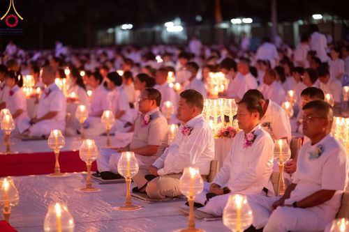 ภาพ No.109698:พิธีจุดประทีปถวายเป็นพุทธบูชา และบูชาธรรมมหาปูชนียาจารย์ วันที่ 10 มกราคม พ.ศ. 2567 ณ อนุสรณ์สถานคลองบางนางแท่น อ.สามพราน จ.นครปฐม