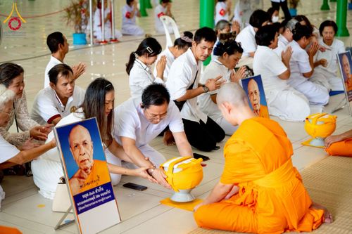 ภาพ No.256309:วันที่ 4 ตุลาคม พ.ศ. 2568 พิธีบรรพชาอุปสมบท  โครงการอุปสมบทหมู่บูชาธรรม 141 ปี  พระมงคลเทพมุนี (สด จนฺทสโร) ณ โบสถ์พระไตรปิฏก วัดพระธรรมกาย จ.ปทุมธานี