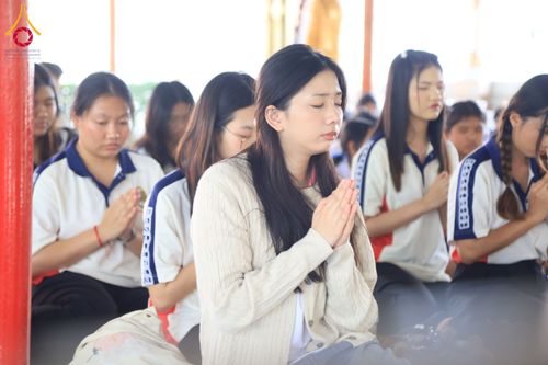 ภาพ No.200148:พิธีทอดผ้าป่าทำนุบำรุงศาสนสถาน ณ วัดบางไผ่นารถ ตำบลบางไทรป่า อำเภอบางเลน จังหวัดนครปฐม ในโครงการธรรมยาตรา กตัญญูบูชา มหาปูชนียาจารย์ พระมงคลเทพมุนี(สด จนฺทสโร) พระผู้ปราบมาร อนุสรณ์สถาน 7 แห่ง ปีที่ 13 วันที่ 22 มกราคม พ.ศ. 2568