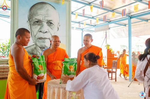 ภาพ No.161184:พิธีถวายมหาสังฆทาน 31 วัด , พิธีบุพเปตพลี , พิธีไถ่ชีวิตโค และ ปล่อยพันธ์ุปลาจำนวน 50,000 ชีวิต ณ ศูนย์การศึกษาจอมบึง ต.รางบัว อ.จอมบึง จ.ราชบุรี วันที่ 28 กันยายน พ.ศ. 2567