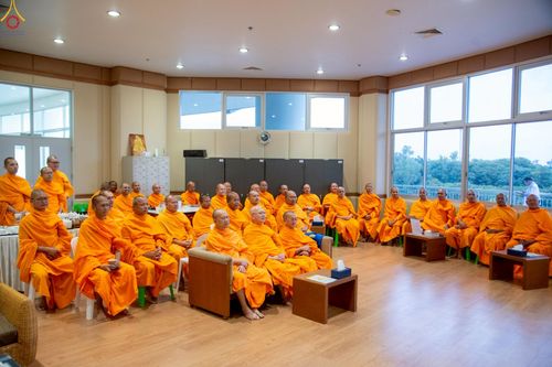 ภาพ No.242364:วันที่ ๒๙ - ๓๑ สิงหาคม พ.ศ. ๒๕๖๘ สัมมนารวมใจผู้นำบุญ บูชาธรรม ๘๑ ปี  หลวงพ่อธัมมชโย รุ่นที่ ๒ กฐินสามัคคีทั่วไทย ๓๐,๐๐๐ วัด โครงการอุปสมบทบูชาธรรมมหาปูชนียาจารย์  ๓,๐๐๐ รูป