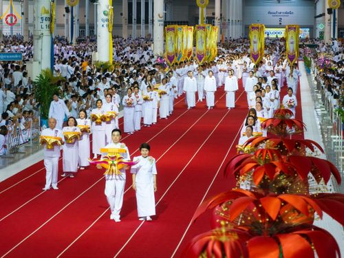 ภาพ No.167826:พิธีทอดกฐิน และ พิธีกรานกฐิน ในวันอาทิตย์ที่ 3 พฤศจิกายน พ.ศ. 2567 ณ วัดพระธรรมกาย จ.ปทุมธานี