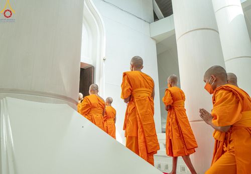 ภาพ No.141457:พิธีบรรพชาอุปสมบท โครงการอุปสมบทหมู่รุ่นผู้บริหาร รุ่นที่ 14 โครงการอุปสมบทหมู่ธรรมทายาท ระดับอุดมศึกษา รุ่นที่ 51 ภาคฤดูฝน ณ โบสถ์พระไตรปิฎก วัดพระธรรมกาย ในวันเสาร์ที่ 15 มิถุนายน พ.ศ. 2567