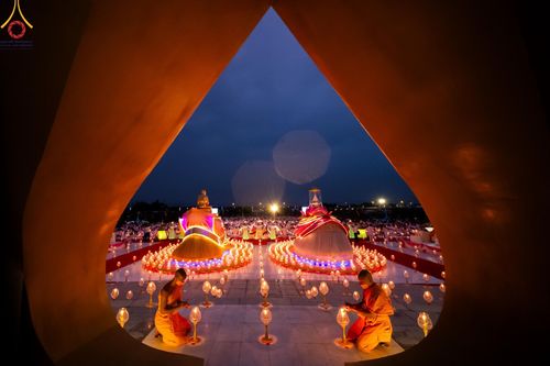 ภาพ No.118308:พิธีจุดประทีปถวายเป็นพุทธบูชา และบูชาธรรมมหาปูชนียาจารย์ พระมงคลเทพมุนี(สด จนฺทสโร) วันที่ 24 มกราคม พ.ศ. 2567 ณ อนุสรณ์สถานบางปลา อ.บางเลน จ.นครปฐม