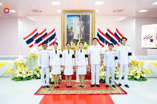 ภาพ No.276138:วันที่ 5 ธันวาคม พ.ศ. 2568 พสกนิกรอำเภอคลองหลวง พร้อมใจบำเพ็ญกุศลอุทิศถวาย “ในหลวงรัชกาลที่ 9” น้อมรำลึกในพระมหากรุณาธิคุณ เนื่องในวันคล้ายวันพระบรมราชสมภพ วันชาติ และวันพ่อแห่งชาติ ณ อาคารปลูกศรัทธา 2 วัดพระธรรมกาย อำเภอคลองหลวง จังหวัดปทุมธานี