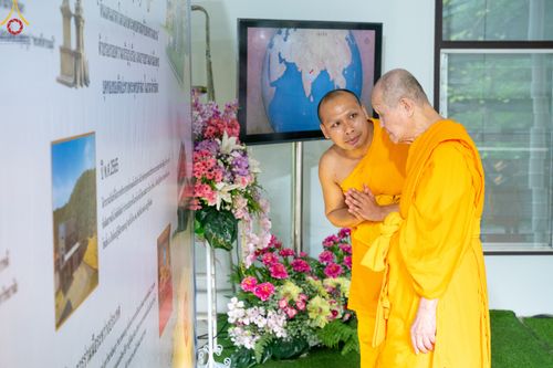 ภาพ No.78176:พิธีเจริญพระพุทธมนต์ สมโภชดวงแก้ว  " ดวงตะวันแห่งเกาหลี "  ดวงแก้ว "บริกรรมนิมิต" เพื่อการเข้าถึงธรรม  วันเสาร์ที่ 18 มีนาคม พ.ศ.2566  ณ อาคารปลูกศรัทธา วัดพระธรรมกาย