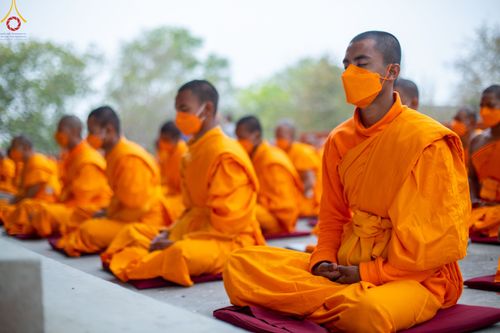 ภาพ No.80030:สามเณรฟังธรรม ปฎิบัติธรรม ในโครงการบรรพชาสามเณรหมู่ ประเทศเนปาล วันที่ 20 มีนาคม พ.ศ.2566