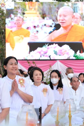 ภาพ No.293968:วันที่ 14 มกราคม พ.ศ. 2569 พิธีจุดประทีปถวายเป็นพุทธบูชา และบูชาธรรมมหาปูชนียาจารย์  ณ วัดสองพี่น้อง ต.ต้นตาล อ.สองพี่น้อง จ.สุพรรณบุรี ในโครงการธรรมยาตรา กตัญญูบูชา มหาปูชนียาจารย์ พระมงคลเทพมุนี(สด จนฺทสโร) พระผู้ปราบมาร อนุสรณ์สถาน 7 แห่ง ปีที่ 14