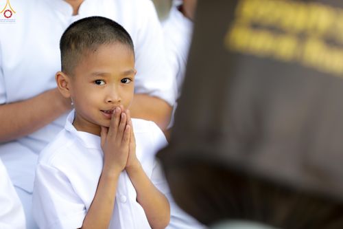 ภาพ No.287492:วันที่ 3 มกราคม พ.ศ. 2569 พิธีต้อนรับพระธรรมยาตรา ในโครงการธรรมยาตรา กตัญญูบูชา มหาปูชนียาจารย์ พระมงคลเทพมุนี(สด จนฺทสโร) พระผู้ปราบมาร อนุสรณ์สถาน 7 แห่ง ปีที่ 14 ณ อนุสรณ์สถานมหาวิหารพระมงคลเทพมุนี (โลตัสแลนด์) อ.สองพี่น้อง จ.สุพรรณบุรี