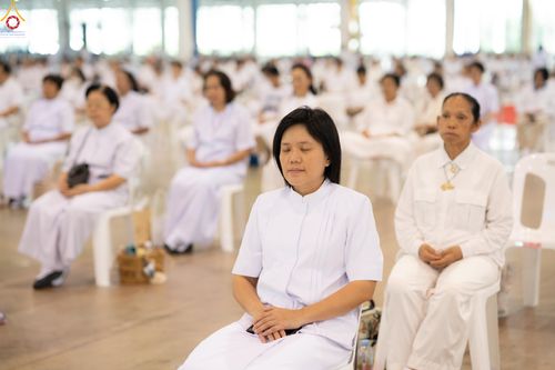 ภาพ No.286284:วันอาทิตย์ที่ 13 กรกฎาคม พ.ศ.2568 พิธีปฎิบัติธรรม และพิธีจุดเทียนใจ ไฟนิรันดร์ อนันตชัย ณ สภาธรรมกายสากล วัดพระธรรมกาย