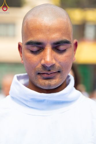 ภาพ No.313419:วันพฤหัสบดีที่ 12 มีนาคม พ.ศ. 2569 พิธีมอบบาตรและผ้าไตรในโครงการบรรพชาสามเณร 500 รูป  ณ นาคบาฮาล (Nagbahal) ประเทศเนปาล