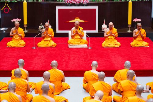 ภาพ No.321405:วันเสาร์ที่ 11 เมษายน พ.ศ.2569 พิธีขอบรรพชา พิธีขอสรณคมณ์และศีล, พิธีถวายบาตร พิธีอุปสมบท โครงการอุปสมบทหมู่ บูชาธรรมหลวงพ่อธัมมชโย พ.ศ.2569 โครงการอุปสมบทหมู่ธรรมทายาท ระดับอุดมศึกษา รุ่น 53 (ภาคฤดูร้อน) ณ วัดพระธรรมกาย ปทุมธานี