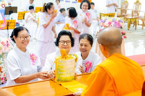 ภาพ No.336185:วันที่ 20 มิถุนายน พ.ศ.2569 พิธีทอดผ้าป่า ส่งเสริมงานพระพุทธศาสนา , พิธีเจริญพระพุทธมนต์เนื่องในวาระครบรอบ 14 ปี ธรรมอุทยานบ้านแป้ง อ.พรหมบุรี จ.สิงห์บุรี