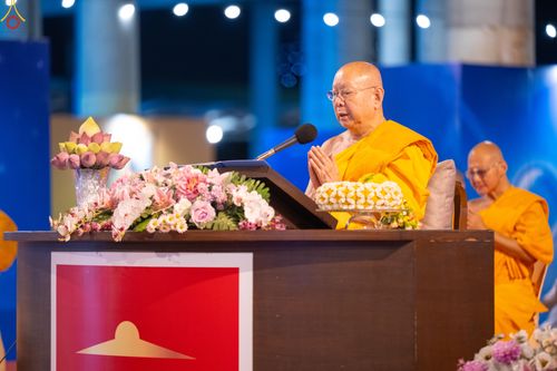 ภาพ No.337521:วันจันทร์ที่ 29 มิถุนายน พ.ศ.2569 (วันพระขึ้น 15 ค่ำ เดือน 8) พิธีบุพเปตพลี ครั้งที่ 184 ณ หอฉันคุณยายอาจารย์ฯ  พิธีสวดธัมมจักกัปปวัตนสูตร ครบ 8,495,000,000 จบ ณ มหาวิหารคด วัดพระธรรมกาย