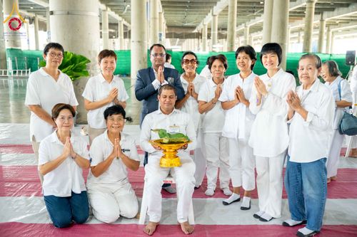 ภาพ No.339790:วันที่ 19 กรกฎาคม พ.ศ.2569 พิธีตัดปอยผม โครงการบวชพระนานาชาติ AEC และ WAB รุ่นที่ 10 THE AEC & INTERNATIONAL ORDINATION PROGRAM ณ มหารัตนวิหารคด 30 วัดพระธรรมกาย ปทุมธานี
