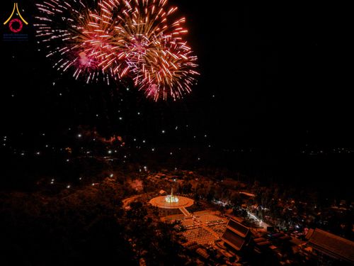 ภาพ No.309144:วันศุกร์ที่ 6 กุมภาพันธ์ พ.ศ.2569 พิธีจุดประทีปโคมลาน ปล่อยโคมลอยถวายเป็นพุทธบูชา  ณ ลานธรรมเจดีย์วัดทุ่งเจริญธรรม อ.อมก๋อย จ.เชียงใหม่