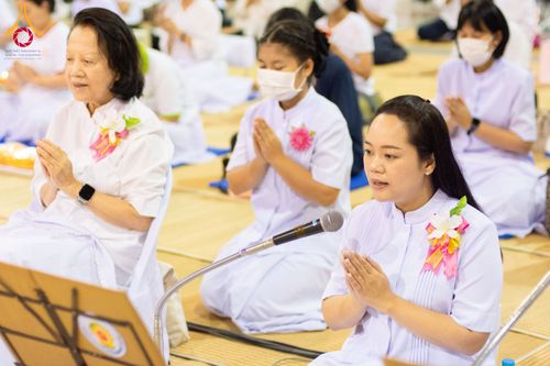 ภาพ No.121214:พิธีถวายภัตตาหารเป็นสังฆทาน แด่คณะพระธรรมยาตราฯ ในโครงการธรรมยาตรากตัญญูบูชา มหาปูชนียาจารย์ พระมงคลเทพมุนี(สด จนฺทสโร) พระผู้ปราบมาร อนุสรณ์สถาน 7 แห่ง ปีที่ 12 วันที่ 30 มกราคม พ.ศ. 2567 ณ สภาธรรมกายสากล วัดพระธรรมกาย