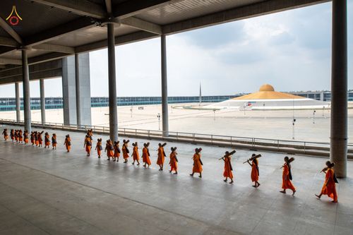 ภาพ No.81042:การฝึกเดินธุดงค์ของสามเณร ในโครงการบรรพชาสามเณรเพื่อฟื้นฟูพระพุทธศาสนาทั่วไทย ประจำปี 2566 ณ วิหารคดชั้น2 วัดพระธรรมกาย