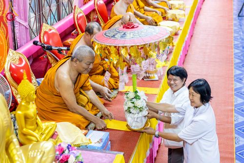 ภาพ No.303743:วันที่ 27 มกราคม พ.ศ. 2569 พิธีทอดผ้าป่าทำนุบำรุงศาสนสถาน ณ วัดตะเคียน อ.บางกรวย จ.นนทบุรี ในโครงการธรรมยาตรา กตัญญูบูชา มหาปูชนียาจารย์ พระมงคลเทพมุนี(สด จนฺทสโร) พระผู้ปราบมาร อนุสรณ์สถาน 7 แห่ง ปีที่ 14