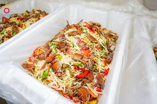 ภาพ No.305620:วันที่ 29 มกราคม พ.ศ. 2569 พิธีถวายภัตตาหารเป็นสังฆทาน แด่พระธรรมยาตรา ณ วัดพระธรรมกาย  จังหวัดปทุมธานี ในโครงการธรรมยาตรา กตัญญูบูชา มหาปูชนียาจารย์ พระมงคลเทพมุนี(สด จนฺทสโร) พระผู้ปราบมาร อนุสรณ์สถาน 7 แห่ง ปีที่ 14