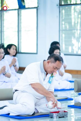 ภาพ No.278471:วันพุธที่ 10 ธันวาคม พ.ศ.2568  พิธีทอดผ้าป่าเพื่อสนับสนุนโครงการตักบาตรพระ 10,000 รูป เมืองกาญจนบุรี ณ อาคารปลูกศรัทธา วัดพระธรรมกาย