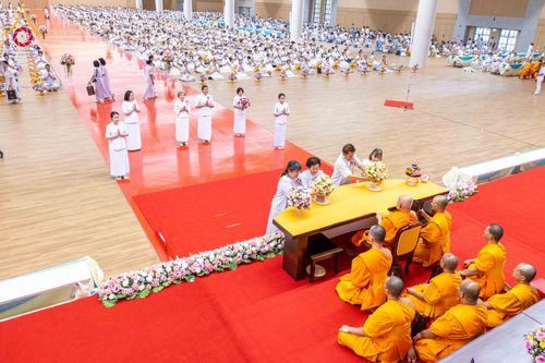 ภาพ No.310561:วันอาทิตย์ที่ 22 กุมภาพันธ์ พ.ศ. 2569 พิธีมุทิตาสักการะในโอกาสอายุวัฒนะมงคล 80 ปี พระพรหมวชิรปัญญาจารย์ (ทองดี สุรเตโช ป.ธ.9) ณ ห้องแก้วสารพัดนึก 2 วัดพระธรรมกาย จ.ปทุมธานี