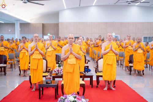 ภาพ No.241731:วันพุธที่ 27 สิงหาคม พ.ศ. 2568 พิธีมอบรางวัลเกียรติยศ แด่สามเณรที่สอบผ่าน โครงการสามเณรทรงปาฏิโมกข์ ปีที่ 3/2568 ณ ค่ายจองแชมป์ หมู่กฏิสามเณรเปรียญธรรม วัดพระธรรมกาย