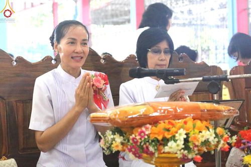 ภาพ No.167351:พิธีทอดกฐิน ณ วัดเขาตะพั้น อ.ท่ามะกา จ.กาญจนบุรี ในโครงการกฐินสามัคคีทั่วไทย 30,000 วัด บูชาธรรม 80 ปี หลวงพ่อธัมมชโย โดยคณะศิษยานุศิษย์วัดพระธรรมกาย วันที่ 20 ตุลาคม พ.ศ. 2567