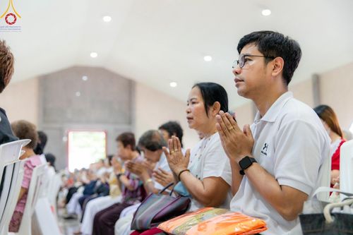 ภาพ No.166678:พิธีทอดกฐิน ณ วัดด่าน กรุงเทพมหานคร ในโครงการกฐินสามัคคีทั่วไทย 30,000 วัด บูชาธรรม 80 ปี หลวงพ่อธัมมชโย โดยคณะศิษยานุศิษย์วัดพระธรรมกาย วันที่ 23 ตุลาคม พ.ศ. 2567