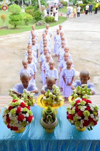 ภาพ No.216456:วันอังคารที่ 8 เม.ย. พ.ศ. 2568 พิธีบรรพชาสามเณร ณ ศูนย์ปฏิบัติธรรมเขาคิชฌกูฏ จันทบุรี