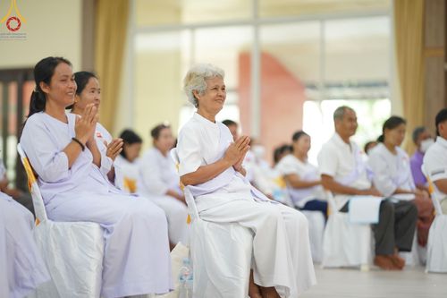 ภาพ No.153692:โครธการอุบาสกแก้ว อุบาสิกาแก้ว รุ่นที่ 1 ตัวแทนทอดกฐินสามัคคีทั่วไทย 30,000 วัด บูชาธรรม 80 ปี หลวงพ่อธัมมชโย ระหว่างวันที่ 6-8 กันยายน พ.ศ. 2567 ณ ศูนย์การศึกษาเขาแก้วเสด็จ จ.ปราจีนบุรี