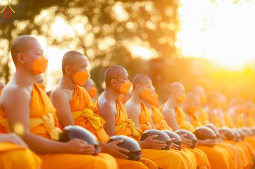 ภาพ No.112665:พิธีตักบาตรพระธรรมยาตราฯ ณ วัดสองพี่น้อง จ.สุพรรณบุรี วันที่ 15 มกราคม พ.ศ. 2567