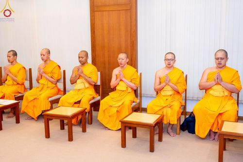 ภาพ No.145882:พิธีเจริญพระพุทธมนต์และมอบผ้าไตร โครงการปฐมอุปสมบทสมโภช วัดพระธรรมกายโทชิหงิ ประเทศญี่ปุ่น บูชาธรรมหลวงพ่อธัมมชโย เนื่องในโอกาสเจริญอายุวัฒนมงคล 80 ปี (22 เมษายน พ.ศ.2567) วันพฤหัสบดีที่ 25 กรกฎาคม พ.ศ. 2567 ณ อาศรมบัณฑิต วัดพระธรรมกาย จัดโดย คณะศิษยานุศ