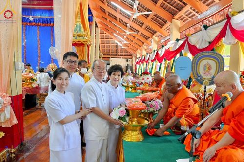 ภาพ No.173595:พิธีทอดกฐิน ณ วัดปู่บัว จ.สุพรรณบุรี ในโครงการกฐินสามัคคีทั่วไทย 30,000 วัด บูชาธรรม 80 ปี หลวงพ่อธัมมชโย โดยคณะศิษยานุศิษย์วัดพระธรรมกาย วันที่ 27 ตุลาคม พ.ศ. 2567