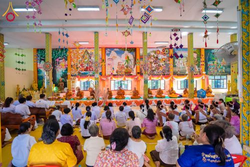 ภาพ No.182244:พิธีทอดกฐิน ณ วัดบ้านโนนดู่ ต.ตลาดไทร อ.ชุมพวง จ.นครราชสีมา ในโครงการทอดกฐินสามัคคีทั่วไทย 30,000 วัด บูชาธรรม 80 ปี หลวงพ่อธัมมชโย โดยคณะศิษยานุศิษย์วัดพระธรรมกาย วันที่ 7 พฤศจิกายน พ.ศ. 2567