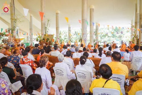 ภาพ No.168347:พิธีทอดกฐิน 4 วัด จ.ปราจีนบุรี โครงการกฐินสามัคคีทั่วไทย 30,000 วัด โดยคณะศิษยานุศิษย์วัดพระธรรมกาย บูชาธรรม 80 ปี หลวงพ่อธัมมชโย วันที่ 26-27 ตุลาคม พ.ศ. 2567