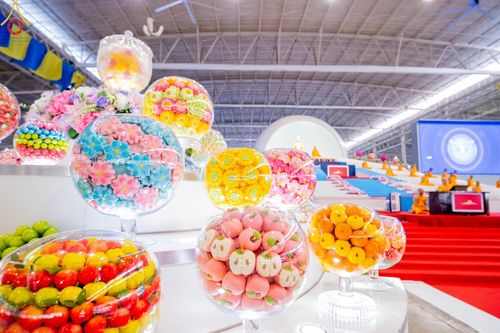 ภาพ No.159123:พิธีบูชาข้าวพระ ในวันอาทิตย์ต้นเดือน วันที่ 6 ตุลาคม พ.ศ. 2567 ณ สภาธรรมกายสากล วัดพระธรรมกาย