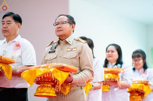 ภาพ No.199101:พิธีทอดผ้าป่าทำนุบำรุงศาสนสถาน ณ วัดไร่ขิง ตำบลไร่ขิง อำเภอสามพราน จังหวัดนครปฐม ในโครงการธรรมยาตรา กตัญญูบูชา มหาปูชนียาจารย์ พระมงคลเทพมุนี(สด จนฺทสโร) พระผู้ปราบมาร อนุสรณ์สถาน 7 แห่ง ปีที่ 13 วันที่ 21 มกราคม พ.ศ. 2568