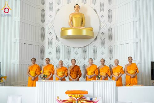 ภาพ No.265805:วันที่ 2 พฤศจิกายน พ.ศ. 2568 วัดพระธรรมกายเมลเบิร์น ได้มีโอกาสถวายการต้อนรับ พระเดชพระคุณ พระเทพปริยัติโสภณ เจ้าคณะจังหวัดกาญจนบุรี และเจ้าอาวาสวัดไชยชุมพลชนะสงคราม