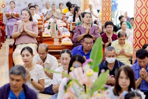 ภาพ No.260144:วันที่ 19 ตุลาคม พ.ศ. 2568 พิธีทอดกฐินสามัคคีทั่วไทย 30,000 วัด โดยคณะศิษยานุศิษย์ บูชาธรรม 81 ปี หลวงพ่อธัมมชโย ณ วัดราษฎร์นิมิตศรัทธาธรรม(หนองปรือ) อ.บางพลี จ.สมุทรปราการ