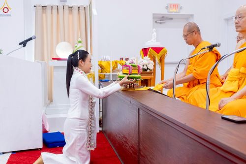 ภาพ No.234564:วันอาทิตย์ที่ 20 กรกฎาคม  พ.ศ.2568 พิธีทอดผ้าป่าภาคพื้นอเมริกา พิธีเจริญพระพุทธมนต์ ฉลองอาคารแก้วธรรมชัยรัตนอนันต์ วัดพระธรรมกายเทนเนสซี ประเทศสหรัฐอเมริกา