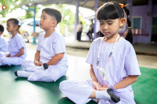 ภาพ No.86602:สมาชิก อบต.คลองสาม อ.คลองหลวง จ.ปทุมธานี เข้าร่วมโครงการสมาธิเพื่อสันติภาพโลก รวมใจนั่งสมาธิสร้างสันติภาพโลก 1 ล้านคน สร้างสถิติโลกกับ Guinness World Records เมื่อวันที่ 24 สิงหาคม พ.ศ.2566