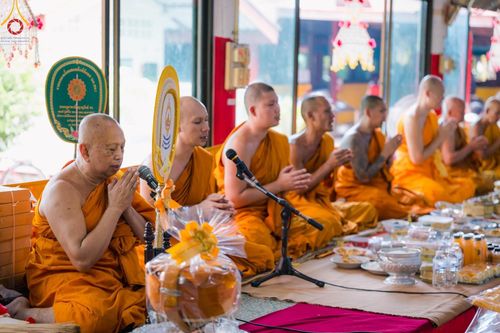 ภาพ No.93329:พิธีทอดกฐินสามัคคีทั่วไทย 5,000 วัด ณ วัดโสภณาราม จ.ปทุมธานี วันที่ 4 พฤศจิกายน พ.ศ. 2566