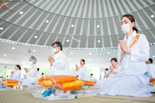 ภาพ No.85627:พิธีบุพเปตพลีครั้งที่ 138 ร่วมอุทิศบุญแด่หมู่ญาติที่ล่วงลับไปแล้ว และสืบทอดอายุพระพุทธศาสนา วันพุธที่ 16 สิงหาคม พ.ศ. 2566 (วันพระแรม 15 ค่ำ เดือน 8-8 ณ หอฉันคุณยายอาจารย์ฯ วัดพระธรรมกาย