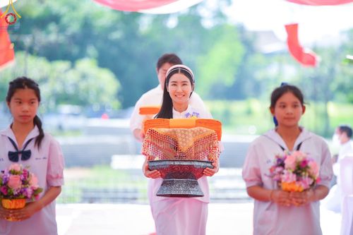 ภาพ No.95365:พิธีทอดกฐินสามัคคี เพื่อสร้างอาคาร 80 ปี หลวงพ่อธัมมชโย ณ ศูนย์ปฏิบัติธรรมวิหารแดง อำเภอวิหารแดง จ.สระบุรี วันที่ 18 พฤศจิกายน พ.ศ. 2566