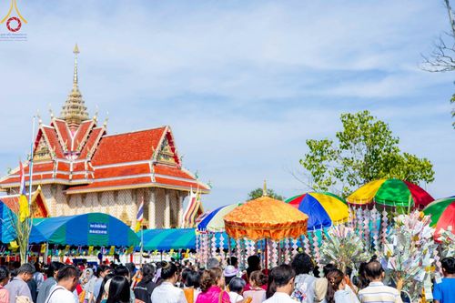 ภาพ No.95999:พิธีทอดกฐินสามัคคีทั่วไทย 5,000 วัด ณ วัดนพรัตนาราม จ.ปทุมธานี วันที่ 19 พฤศจิกายน พ.ศ. 2566