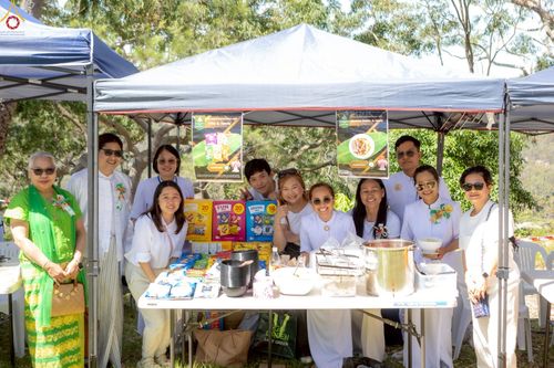 ภาพ No.260565:วันอาทิตย์ที่ 19 ตุลาคม พ.ศ. 2568 พิธีทอดกฐินสามัคคี ณ วัดพระธรรมกายซิดนีย์ ประเทศออสเตรเลีย  เพื่อสร้างอาคารปฏิบัติธรรม “คุณยายอาจารย์มหารัตนอุบาสิกาจันทร์ ขนนกยูง”