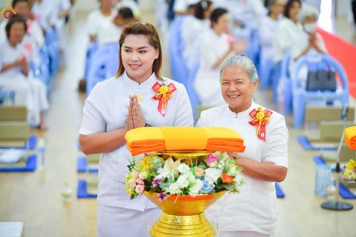 ภาพ No.249911:วันอังคารที่ 30 กันยายน พ.ศ. 2568 พิธีตอกเสามงคลต้นแรกอาคารเศรษฐีถาวร ที่พักผู้มาปฏิบัติธรรม ณ ศูนย์ปฏิบัติธรรมจันทบุรี