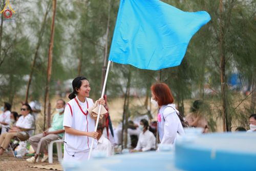 ภาพ No.119351:V.18 ทันทีม การเตรียมงาน เก็บงาน การรับบุญของเจ้าหน้าที่หน่วยงานต่างๆ เพื่อโครงการธรรมยาตรา กตัญญูบูชามหาปูชนียาจารย์ พระมงคลเทพมุนี (สด จนฺทสโร) พระผู้ปราบมาร อนุสรณ์สถาน 7 แห่ง ปีที่ 12 ระหว่างวันที่ 2 - 31 มกราคม พ.ศ.2567